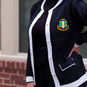 Women's Preppy Style Knitted <b>Cardigan</b> <b>Sweater</b> With Crest Logo Full Sleeve O-Neck Winter Wear Anti-Pilling 100% Acrylic - Product Image 3
