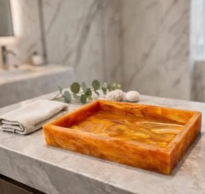 Plateau de rangement rectangulaire moderne en résine aspect marbre ambré multifonctionnel pour organisateur de salle de bain, idéal pour Diwali et les cadeaux de pendaison de crémaillère - Product Image 1