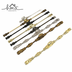 Loquet à crémone vintage en alliage de zinc, taille personnalisable, serrure de tiroir antique pour garage et abri, accessoires de mobilier - Product Image 1