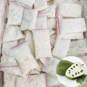 Pulpa de guanábana congelada, fruta tropical ácida, ideal para jugos, batidos, postres y procesamiento de bebidas. - Product Image 1