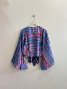 Chemisier en soie en gros pour femmes, 100% soie crêpe, tie-dye, style rétro, haut de plage, haut en soie à nouer devant - Product Image 6