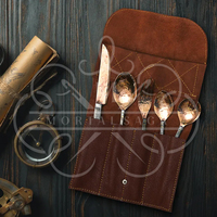 Ensemble de couverts en acier forgé à la main de style viking, étui en cuir, 4 pièces, ustensiles de camping, cuillère, fourchette, couteau, ensemble de repas rustique pour l'extérieur