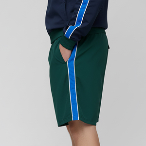 กางเกงขาสั้นฮิปฮอปสำหรับผู้ชาย คุณภาพพรีเมียม ผลิตจากไนลอน 100% น้ำหนักเบา พิมพ์ลายโลโก้แบบ DTF ตามสั่ง เป็นมิตรต่อสิ่งแวดล้อม พร้อมแผงข้าง - Product Image 6