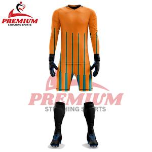 Tenue de Gardien de But Personnalisée pour Homme – Ensemble Maillot et Short à Manches Courtes pour Entraînement et Match – Personnalisation Nom et Numéro – Pack Gardien de But - Product Image 4