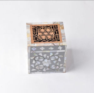 เตาเผากำยานลายเปลือกหอยแบบตะแกรง ดีไซน์ศาสนาอิสลาม พร้อมเตาเผากำยานลายดอกไม้และวัสดุ MOP - Product Image 5