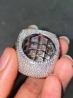Anillo de Moissanita Hip Hop con Incrustaciones de Diamantes Redondos Brillantes, Plata de Ley 925, Engaste de Garras, Chapado en Plata, Joyería para Fiesta/Regalo