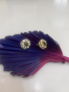 Pendientes de Plata 925 con Flor Vintage y Centro Verde Polki, Joyería de Boda para Mujer, Engaste de Bisel Chapado en Oro - Product Image 4