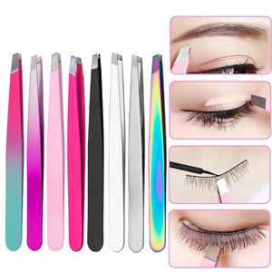 Kit de Belleza de Lujo de 5 Piezas de Acero Inoxidable Premium, Pinzas para Cejas Hechas a Mano con Punta Inclinada, Duraderas y Ecológicas - Product Image 5