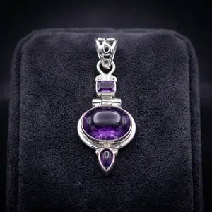 Colgante de Plata de Ley 925 con Tres Piedras de Amatista Púrpura Mágica, Joyería Hecha a Mano Más Vendida - Product Image 5
