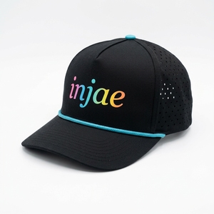 Gorra de Golf Personalizada OEM de 5 Paneles, Perforada con Corte Láser, Estructurada, con Visera Precurvada, Bajo MOQ, Suministro de Gorras ODM - Product Image 4