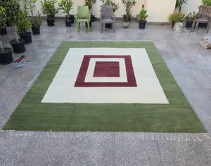 Tapis berbère marocain Beni Ourain noué à la main, 100% laine, motif géométrique diamant, sur mesure, vente en gros - Product Image 1