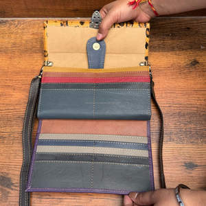 Bolso cruzado para mujer, cartera larga de cuero reciclado a la moda, bolso de hombro versátil Vintage, bolso de mano de cuero multicolor - Product Image 5