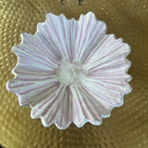 Plateau de rangement décoratif en aluminium revêtu en forme de fleur avec finition blanche pour la décoration de la maison - Product Image 3