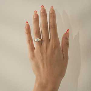 แหวนเพชรหมั้นทรงกลมเดี่ยว เพชรเลี้ยงในห้องปฏิบัติการ ทองคำแท้ 14K 18K ดีไซน์คลาสสิก หรูหรา ทันสมัย วงแหวนเรียวขนาดกว้าง 5.2 มม. ขายส่ง - Product Image 2