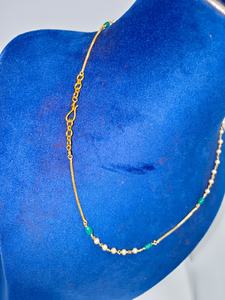 Elegante Collar de Cadena Plateada con Cristales Cuadrados Color Verde Azulado y Perlas, Joyería Minimalista de Moda para Mujer - Product Image 2