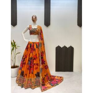 Lehenga Choli de Diseño en Línea A para Fiestas, Cintura Natural con Bordado de Lentejuelas - Product Image 3