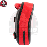 Cibles de boxe thaï en PVC avec logo personnalisé, rouge et noir, réglables, en matière douce au toucher, pour l'entraînement aux arts martiaux