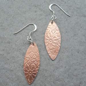 เครื่องประดับแฟชั่นทองเหลืองทองแดงคุณภาพสูง ดีไซน์พิเศษ รุ่น 3 ผลิตด้วยมือ ทนทาน เป็นมิตรต่อสิ่งแวดล้อม เหมาะสำหรับงานปาร์ตี้ ดีไซน์สุดหรู RR - Product Image 6