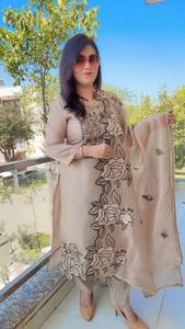 Women's Designer Chanderi Salwar Suit Set with Intricate Thread Work and Embroidered Dupatta for Festive Gatherings - Product Image 4