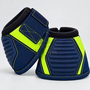 Protège-pattes pour chevaux fabriqués avec des matériaux renforcés, une forme flexible et des sangles auto-agrippantes sécurisées pour une utilisation équestre quotidienne. - Product Image 6