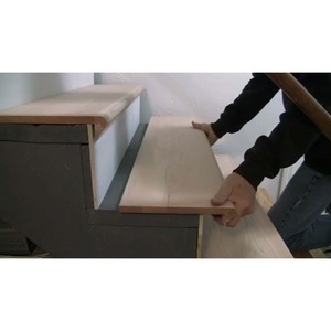 Composants en bois de qualité professionnelle pour marches d'escalier, offrant une résistance supérieure et une finition durable - Product Image 2