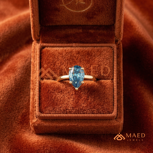 Elegante Anillo de Moissanita Azul Chapado en Oro Amarillo de 18K, Anillo de Aniversario Clásico con Forma de Pera para Mujer, Joyería de Alta Calidad - Product Image 5