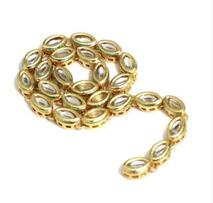 Conector Ovalado de Aleación Chapado en Oro de 18K con Cristales Golden Meena Kaari, Componentes de Joyería Multiusos al por Mayor - Product Image 1