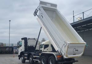 Produit phare : Camion benne Volvo FMX 460 8X6 KH d'occasion, parfaitement entretenu, prêt à l'emploi - Product Image 5