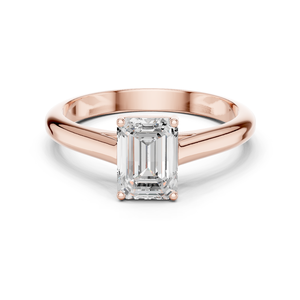 Bague de fiançailles solitaire personnalisée en émeraude taillée |   Bague en moissanite taille émeraude 7x5mm |   Bague de promesse minimaliste à quatre griffes - Product Image 1
