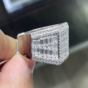 Elegante Anillo de Diamantes Moissanite, Anillo de Compromiso y Boda de Lujo en Plata de Ley 925 con Incrustaciones de Diamantes, Estilo Hip Hop - Product Image 2
