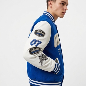 เสื้อแจ็คเก็ตแข่งรถสีน้ำเงินขาวพรีเมียม เสื้อแจ็คเก็ต Letterman แบบกำหนดเองสำหรับมอเตอร์สปอร์ต แขนหนัง สตรีทแวร์ บอมเบอร์ - Product Image 2