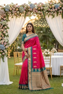 Sari de seda Banarasi de diseño moderno para todas las ocasiones, ropa de boda india disponible al mejor precio - Product Image 3