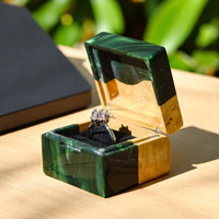 Scatola per Anelli in Legno Fatta a Mano con Finitura in Resina Epossidica Verde, Forma Rettangolare, Custodia per Gioielli per Proposte di Matrimonio