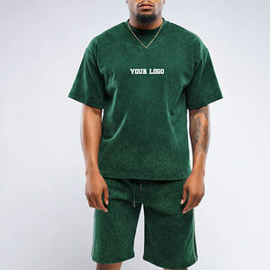 ชุดฤดูร้อน 2 ชิ้นสำหรับผู้ชาย เสื้อยืดและกางเกงขาสั้นผ้าฝ้าย 100% น้ำหนักปานกลาง พิมพ์ลายโลโก้ด้วยผ้าไหมแบบกำหนดเอง สีพื้น ไซส์พลัส - Product Image 5