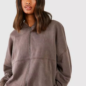 Ensemble survêtement gris en polaire pour femme avec sweat à capuche et pantalon, poches latérales, coupe décontractée, design uni, idéal pour l'automne - Product Image 6