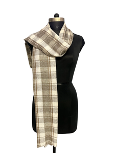 Bufanda de Mujer de Lujo con Diseño a Cuadros en Tonos Tierra, Chal de Lana y Acrílico Hecho a Mano de 28x80 Pulgadas, Chal de Fibra de Invierno Cómodo y de Alta Calidad - Product Image 2