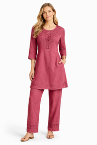 ชุดเซ็ตเสื้อและกางเกงผ้าวิสโคสปักลายสำหรับผู้หญิง สองชิ้น ผู้ผลิตเสื้อและกางเกงลำลอง คอกลม - Product Image 4