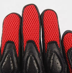 Guantes de Carreras de Invierno Personalizados con Protección de Fibra de Carbono en las Articulaciones, Antideslizantes, Impermeables, para Motociclistas, Ciclismo y Actividades al Aire Libre - Product Image 4