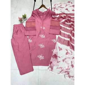 Hermoso conjunto superior e inferior para mujer con Fancy Dupatta para fiestas - Product Image 2