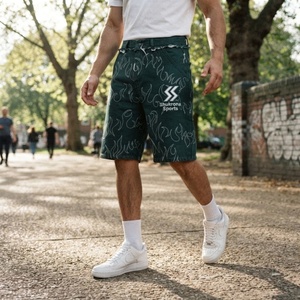 Pantalones cortos de mezclilla para hombre personalizados, negros, con bordado de llamas, transpirables, de lavado claro, de cintura media, con patchwork, de pierna ancha, estilo streetwear y bajo sin rematar - Product Image 5