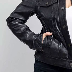 Abrigo de Piel de Oveja Genuina a la Moda 2026, Chaqueta de Cuero Corta para Mujer, Chaqueta Bomber para Mujer a Precio de Mayoreo - Product Image 5