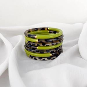 Bracelet en corne de buffle bio de haute qualité, écologique, fait main, poli, moderne, bijoux de mariage, artisanat naturel - Product Image 1
