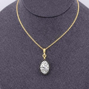 Collier pendentif ovale tendance en moissanite 5 carats, en argent 925 plaqué rhodium noir, idéal pour cadeau de mariage pour elle - Product Image 2