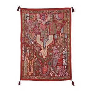 Tapisserie murale indienne bohème en tissu tissé à la main, design abstrait, rectangulaire, décoration intérieure, garniture à pompons rouges - Product Image 4