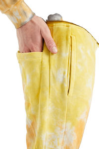 Hommes qui aiment les vêtements de sport pratiques, ce survêtement allie une coupe confortable à un look décontracté et contemporain. - Product Image 5
