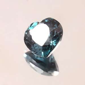 Pierre précieuse en tourmaline bleu-vert du Mozambique en forme de cœur, naturelle, taillée, haute clarté, qualité supérieure, pour la fabrication de bijoux - Product Image 2