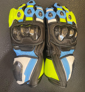 Proveedor de Guantes para Motocicleta OEM que Ofrece Fabricación Personalizada, Empaque y Soluciones de Venta al por Mayor Globales - Product Image 1