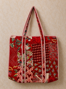 Bolso Tote Acolchado Rojo Hecho a Mano para Mujer, de Algodón Floral Estilo Boho, Bolso de Hombro Grande, Venta al por Mayor para Exportación - Product Image 1