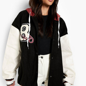 Chaqueta Varsity Gruesa de Mezclilla con Bloques de Color y Parches Impresos Personalizados para Mujer, Manga Larga, Cierre de Cremallera - Product Image 5