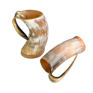 Mug en corne artisanal, écologique, pour la bière, idéal pour le camping, la randonnée et les activités de plein air, disponible au prix de gros - Product Image 1